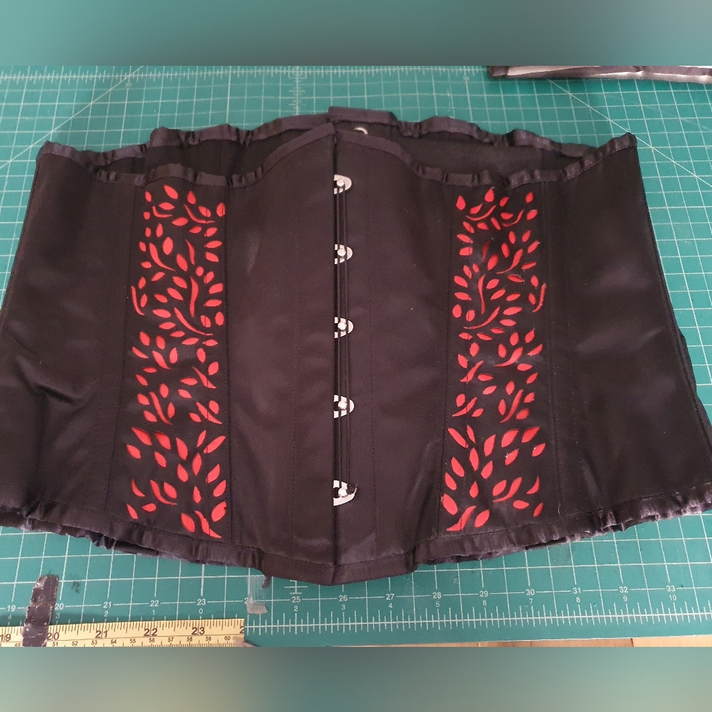 Elegant Black and Red Women's Underbust Corset